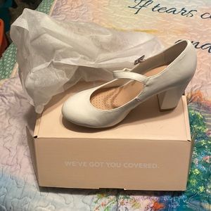 J.Adams shoes….Never worn & in excellent condition 😊